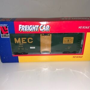 Life-Like HO Scale Box Car Maine Central MEC #25143 Green & Yellow   #21914